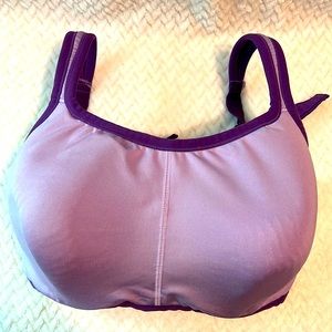 Natori yogi sports bra